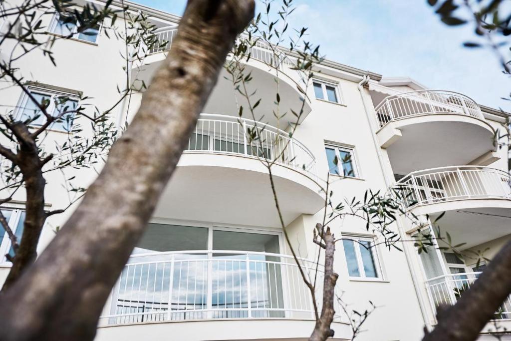 Ocean View Apartements Murine Umag Exterior photo