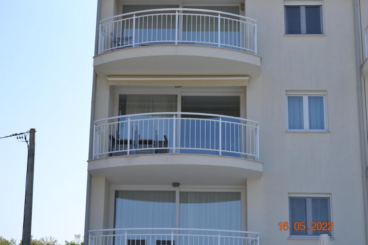 Ocean View Apartements Murine Umag Exterior photo