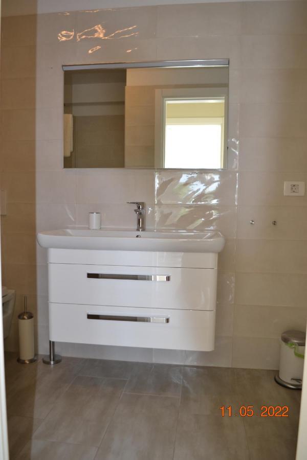 Ocean View Apartements Murine Umag Exterior photo